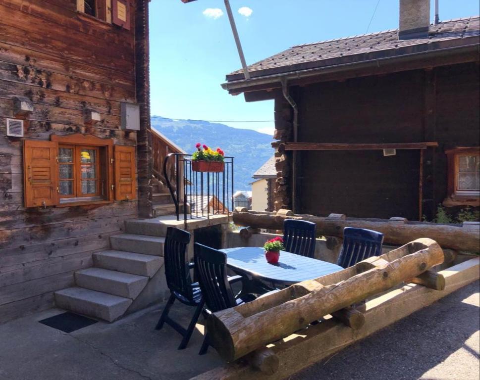 Appartement "Le Ver Luisant" A Saint-Martin, Val D'Herens, Valais Exterior foto
